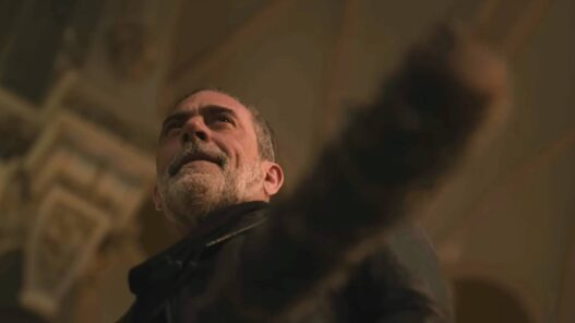 Ator de 'The Walking Dead' admite que momento polêmico 'forçou a barra'