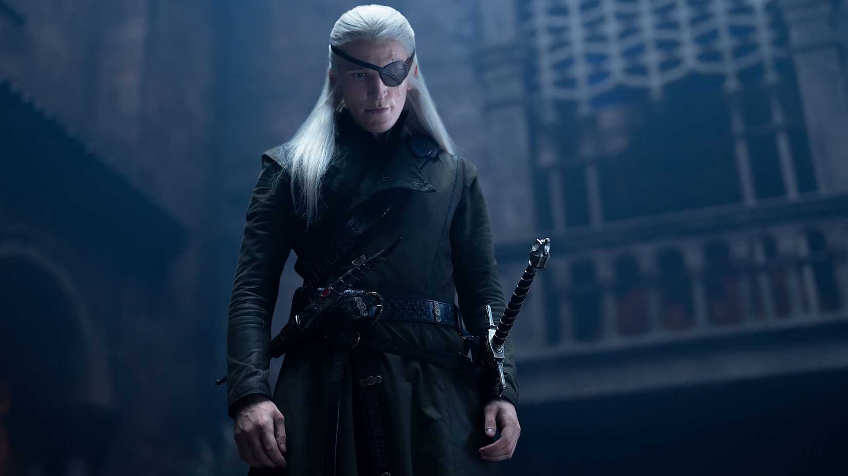 Ewan Mitchell como Aemond em cena da terceira temporada de House of the Dragon