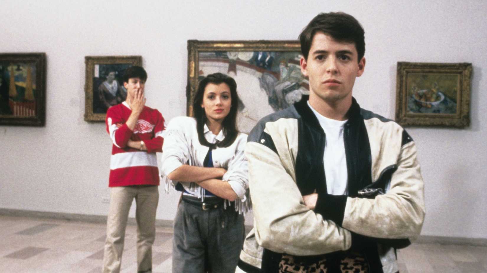 Ferris e amigos posam em cena de Curtindo a Vida Adoidado