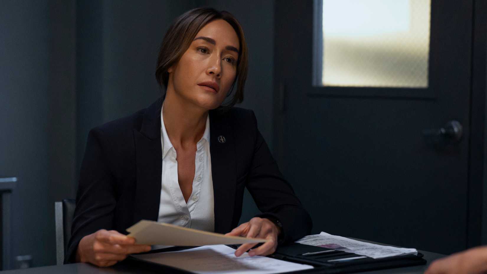Maggie Q como Renee Ballard em cena do quarto episódio da primeira temporada