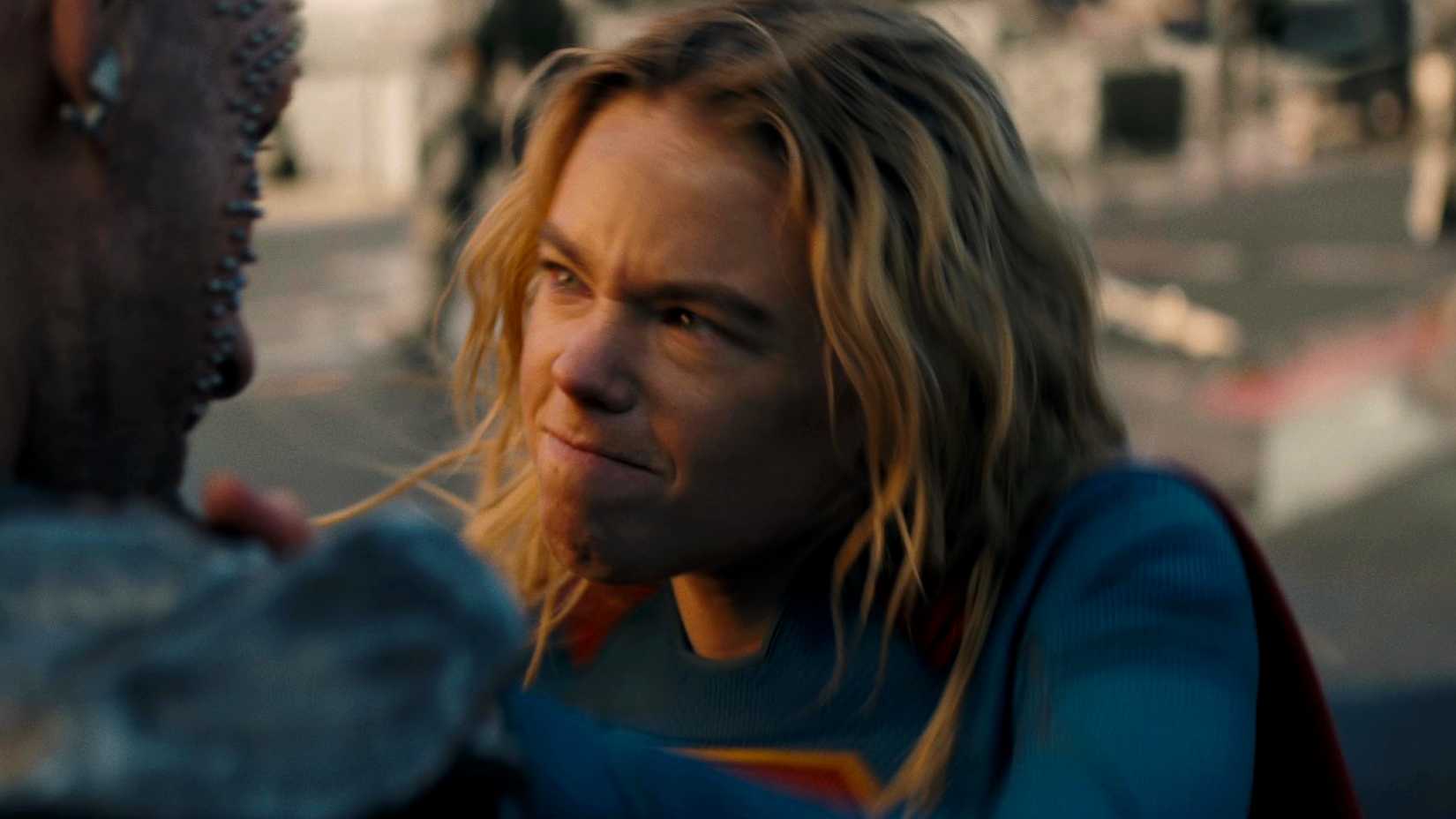 Milly Alcock como Supergirl enfrenta Krem em filme da DC