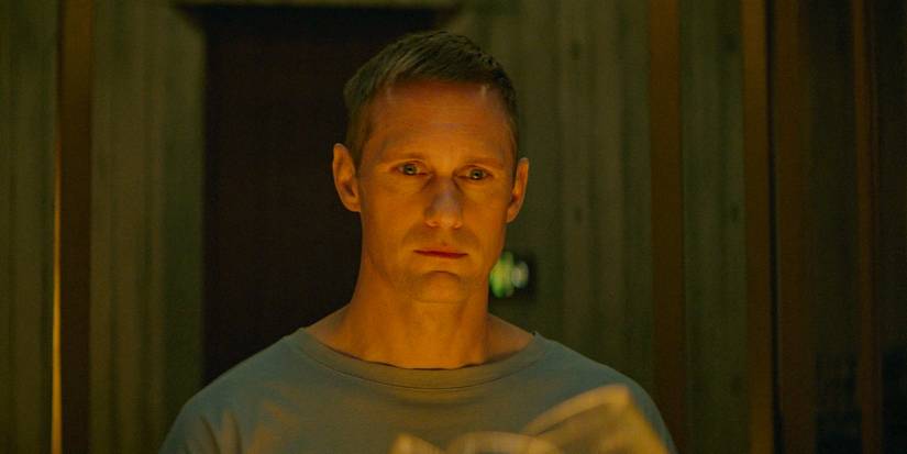 Alexander Skarsgård como Murderbot em cena da série