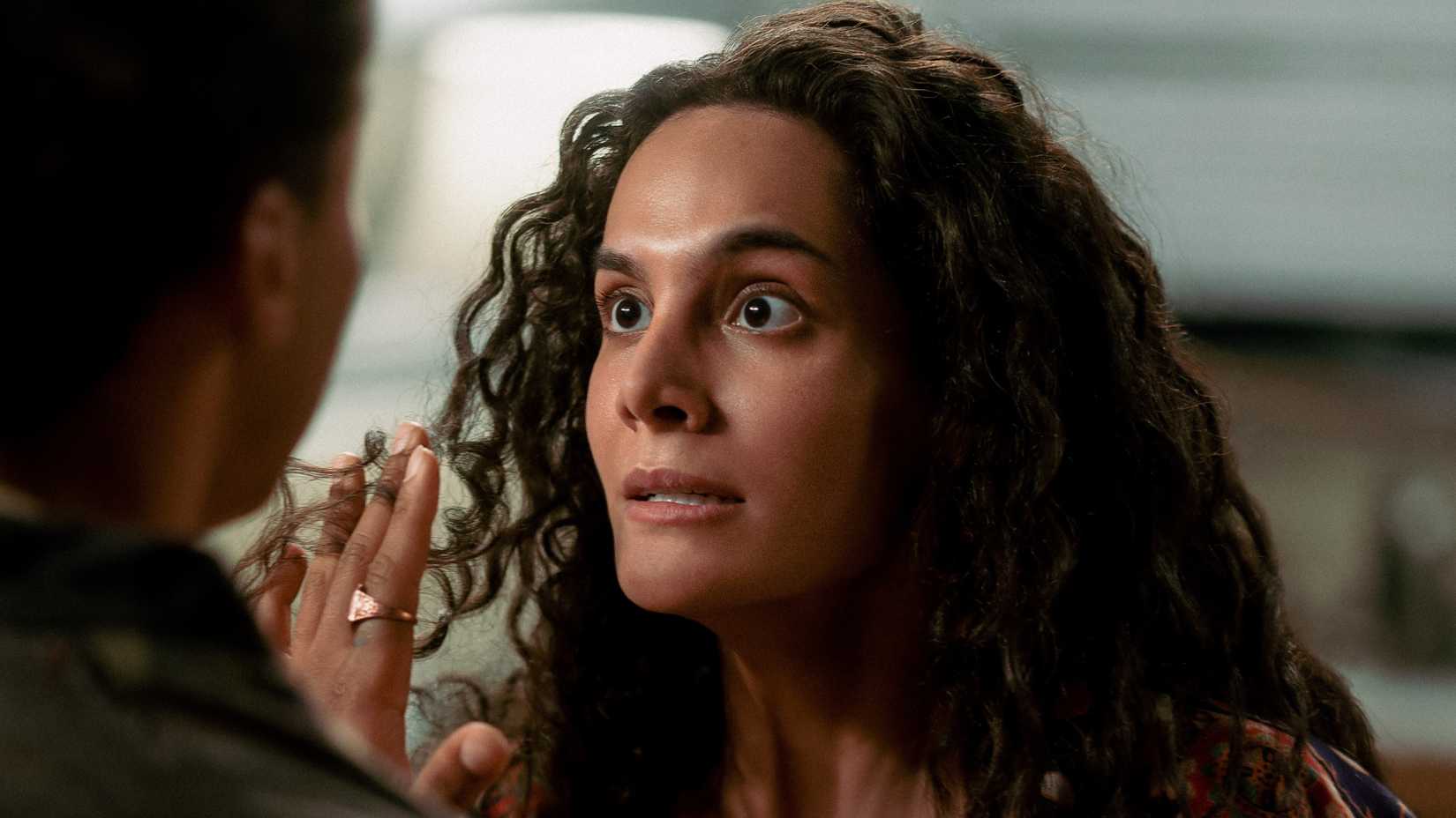Pegah Ghafoori como Fatima em cena de From