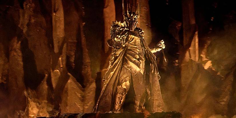 Sauron em pé em O Senhor dos Anéis