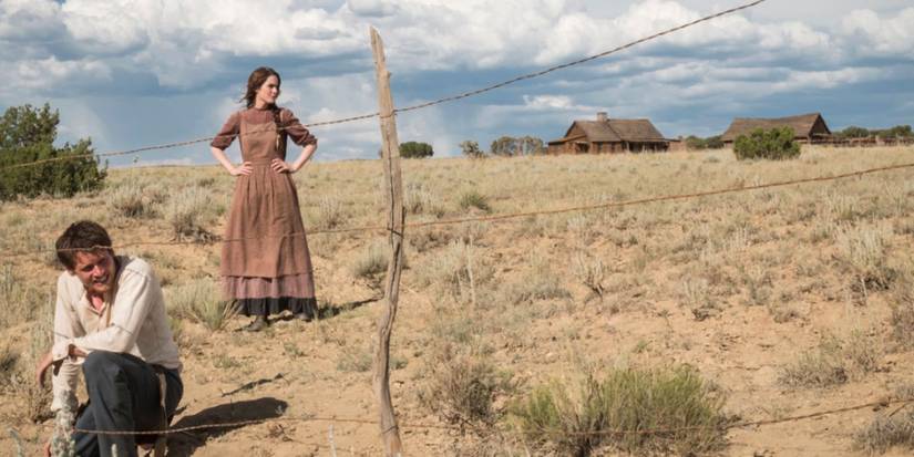 Jack O'Connell e Michelle Dockery como Roy Goode e Alice em cena da série "Godless"