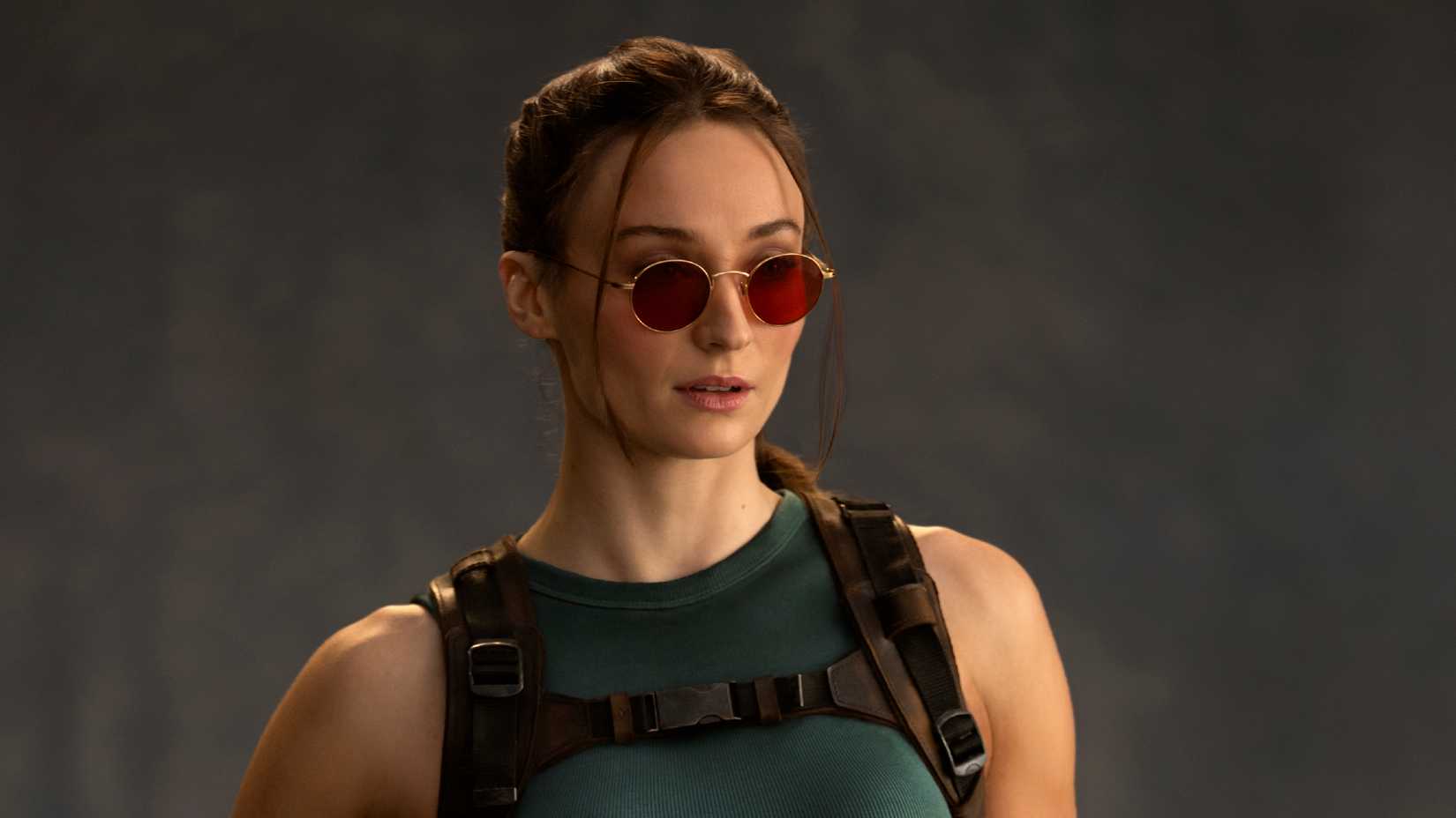 Sophie Turner como Lara Croft na série Tomb Raider Prime