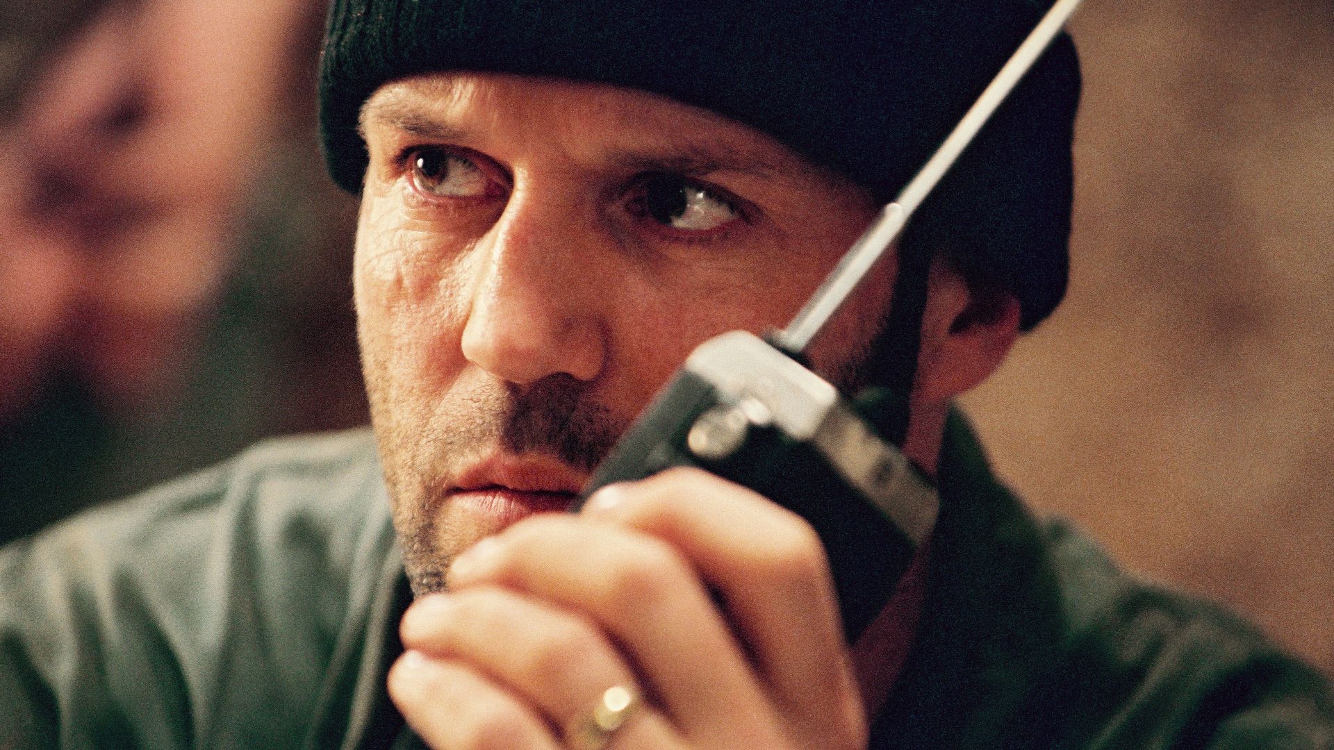 Jason Statham em "Efeito Dominó"